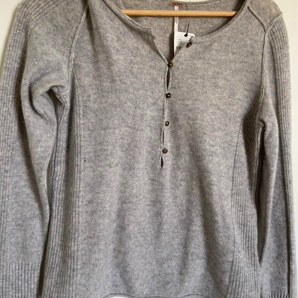 Free People Gray 100% Cashmere Sweater Medium
